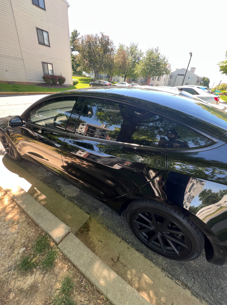 Black Sedan — 20% Carbon