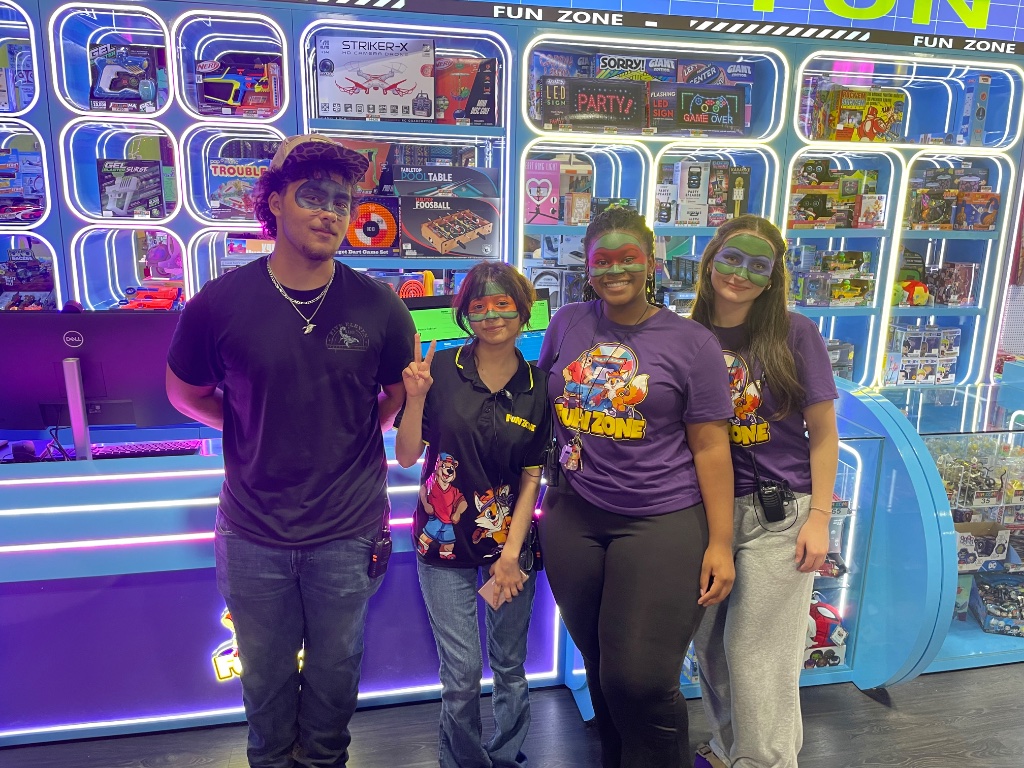 Face painting Birmingham Alabama — group face paint at birthday party