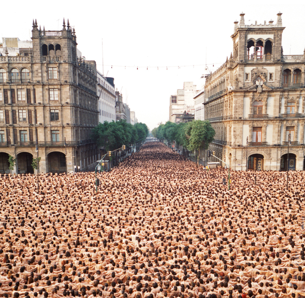 Spencer Tunick — participatory art