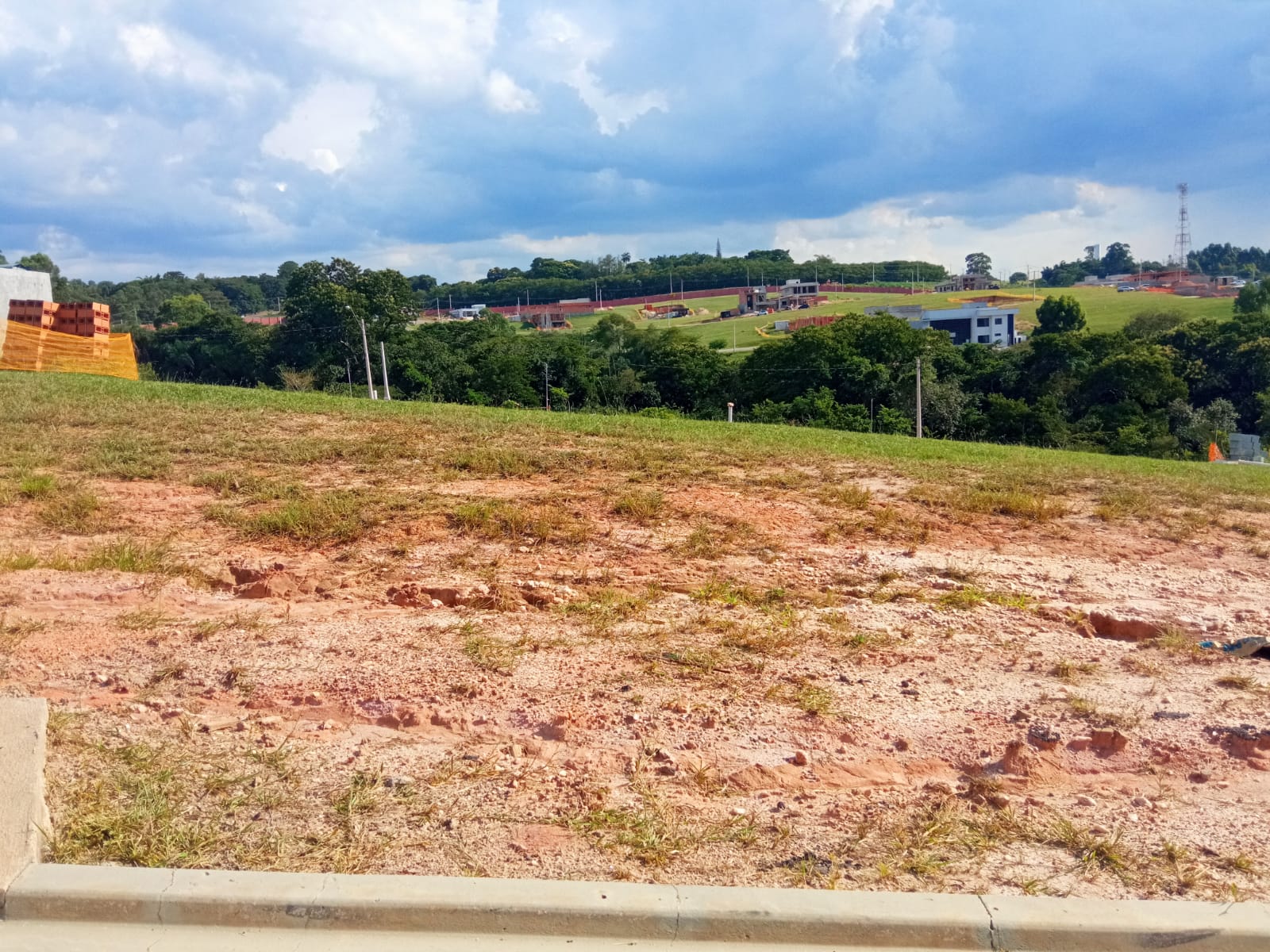 TERRENO A VENDA – CONDOMÍNIO VILLAGIO ITUPEVA