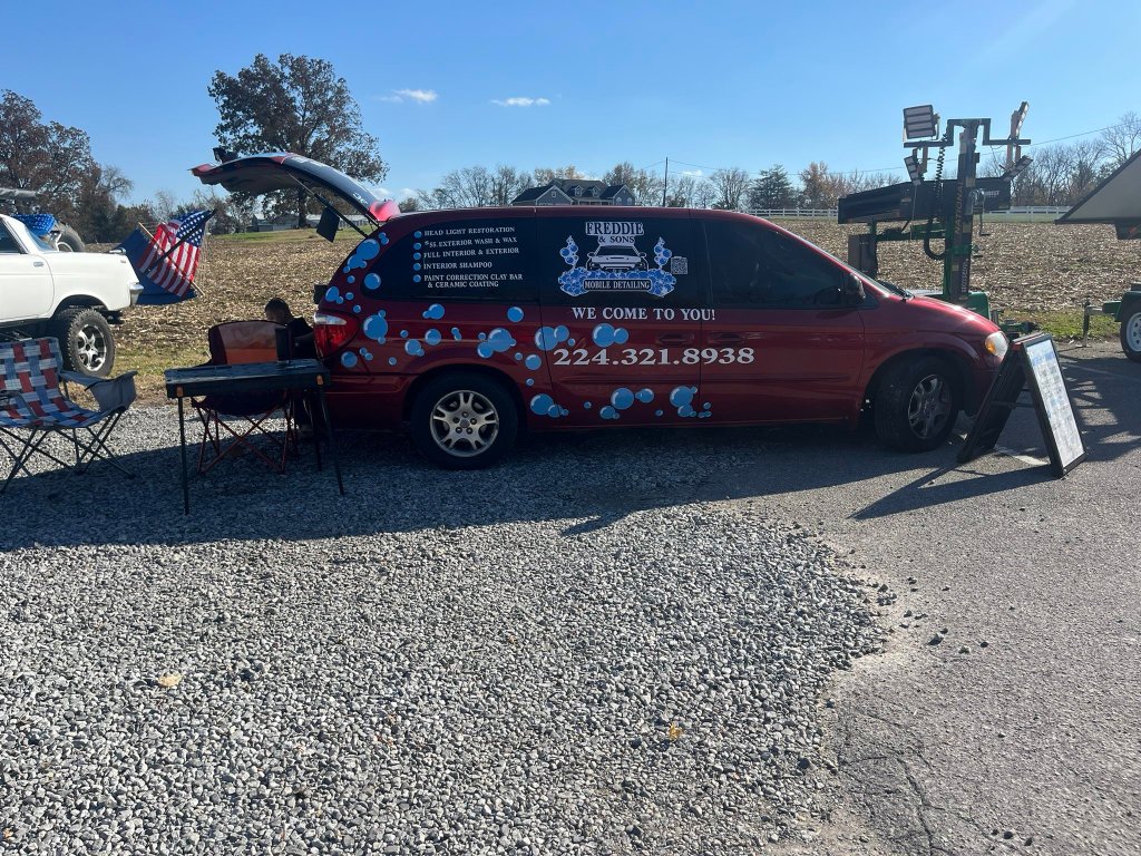 Freddie's Mobile Detailing van