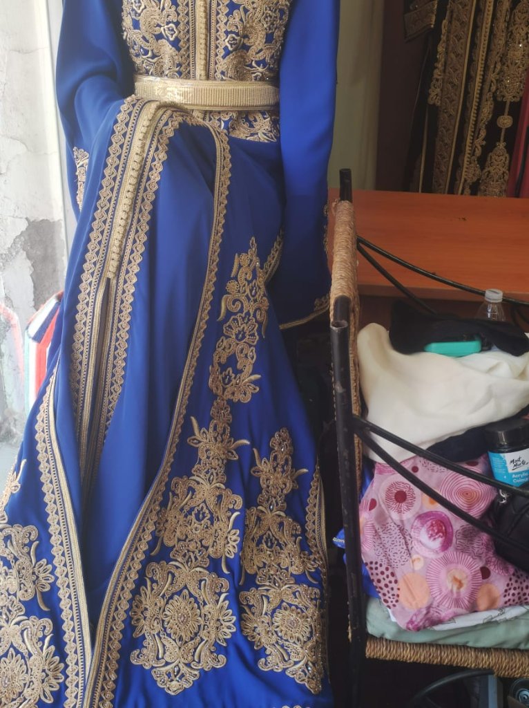 Caftan Bleu Atelier Détail