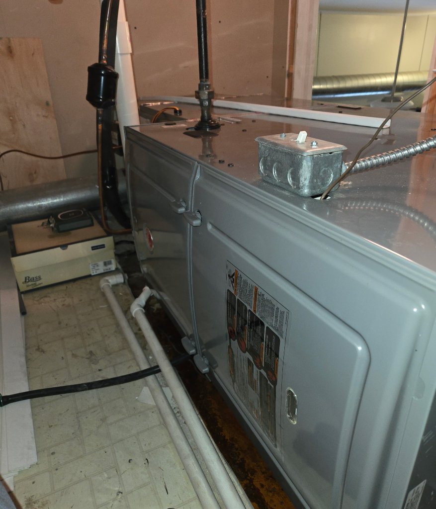 Rheem Furnace with Gas Line Set