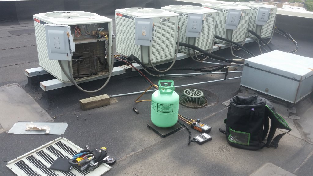 Trane XE 1000 Refrigerant Charge