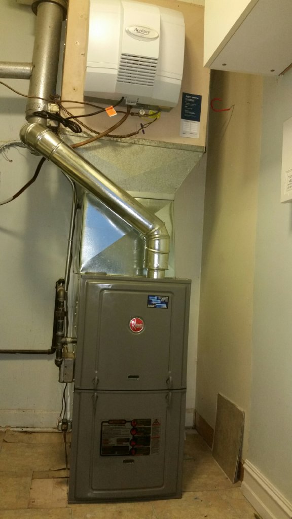 Furnace with Aprilaire Humidifier