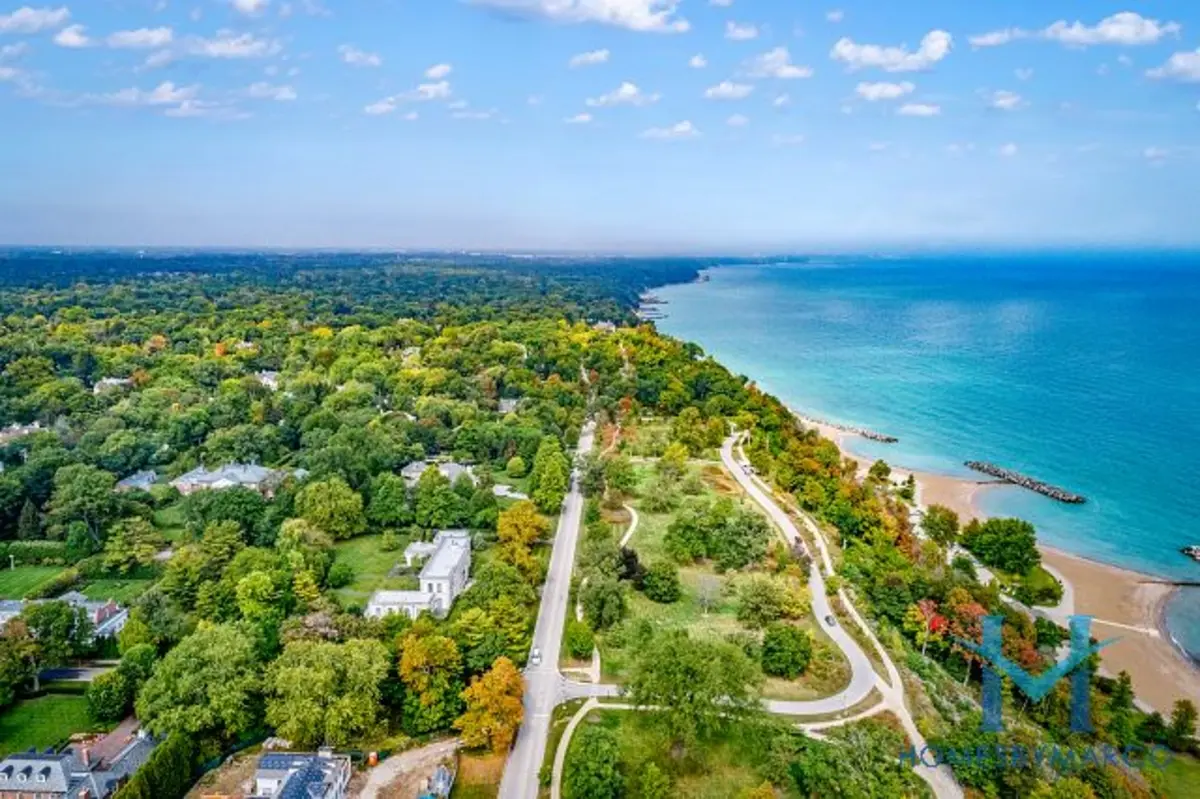 Lake Forest lakefront, Illinois
