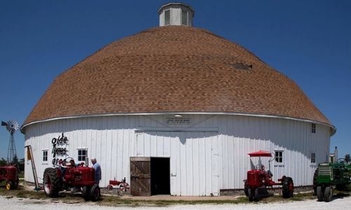 Lewis Round Barn Museum