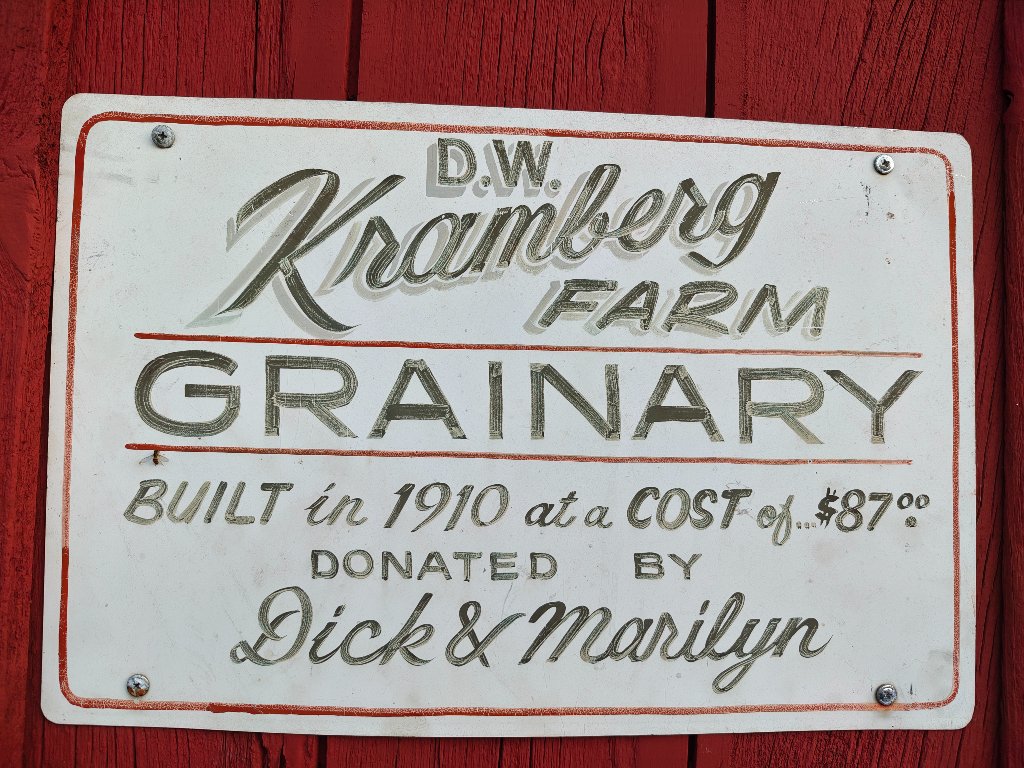 D.W. Kramberg Farm Granary 2