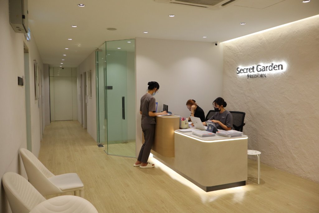 Outlet 1
