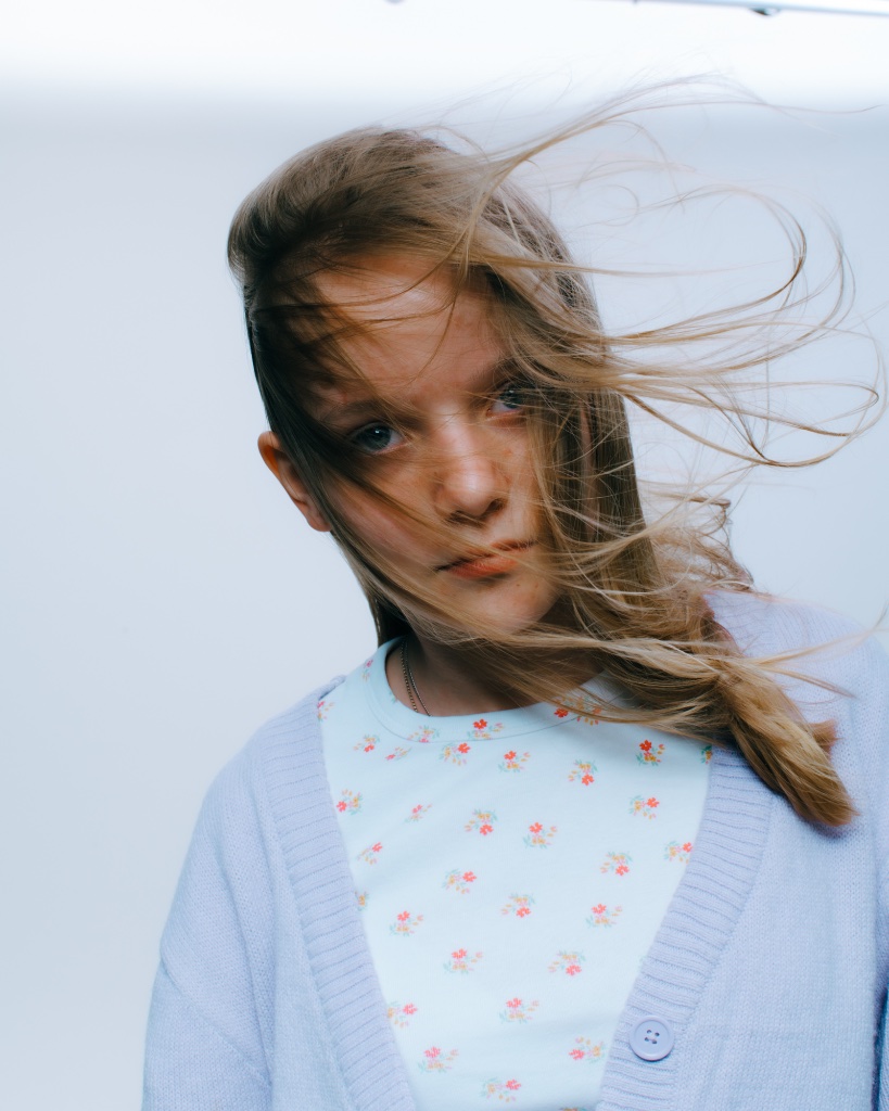 100 Teens - Image 46