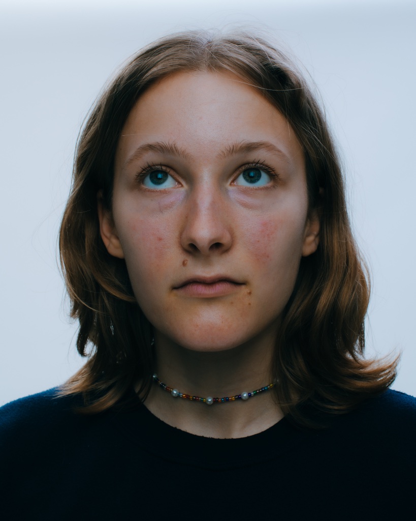 100 Teens - Image 16