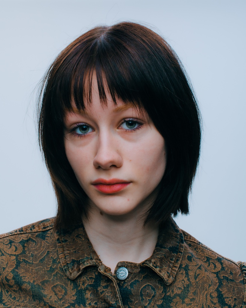 100 Teens - Image 27