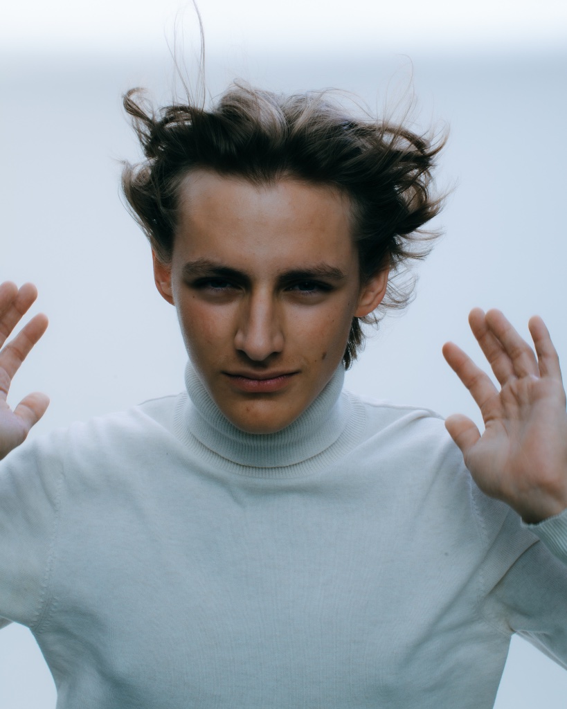 100 Teens - Image 22