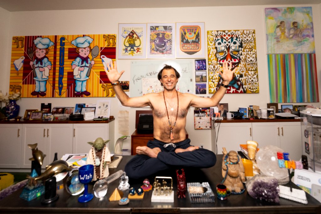 Ian Lopatin meditating in a colorful studio