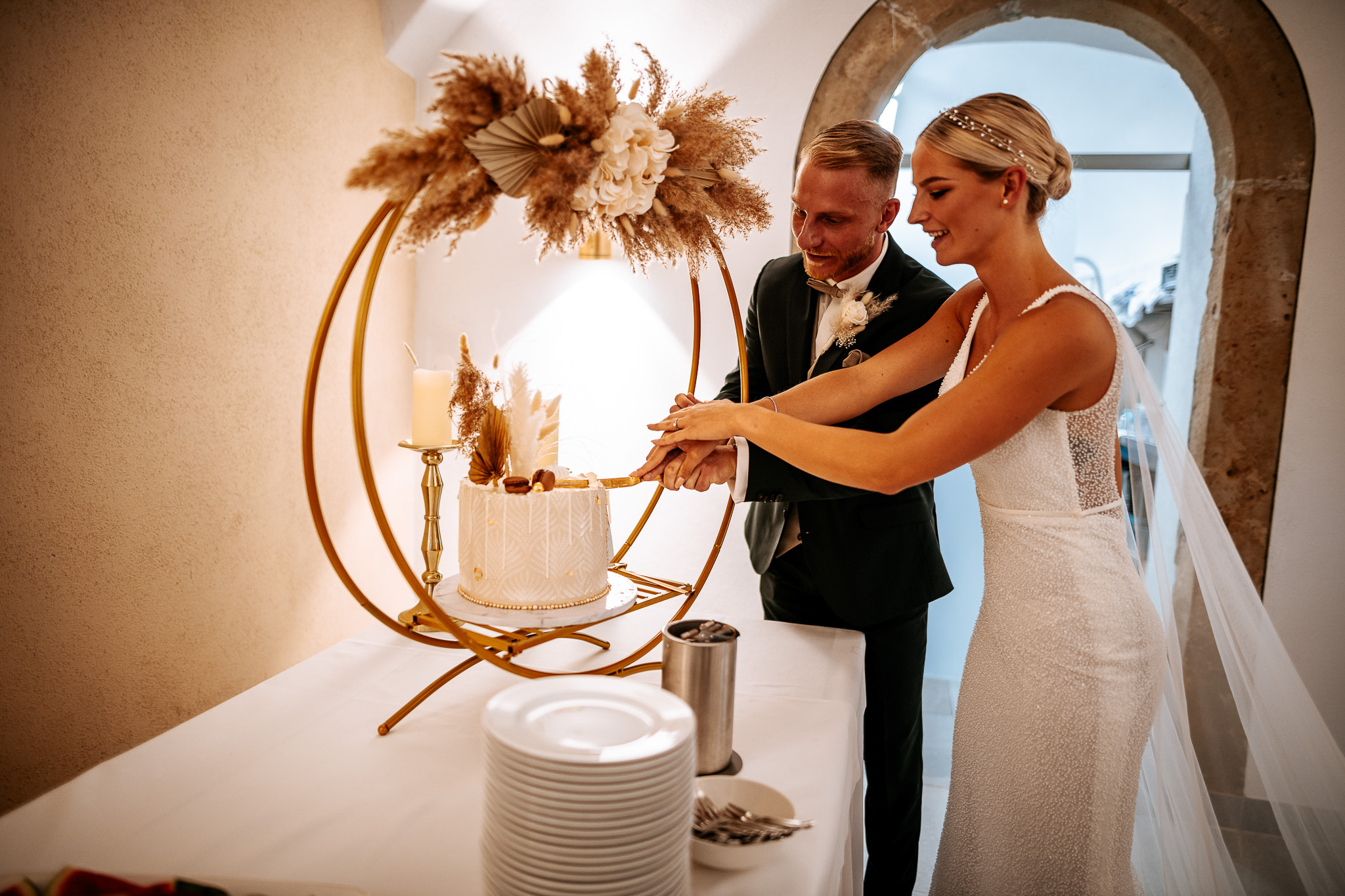 Brautpaar Alessa und Andi im Schloss Walkershofen
