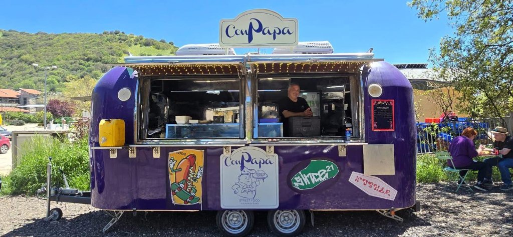 הפודטראק הסגול של Conpapa מוסיף צבע וטעם לנופי הגולן