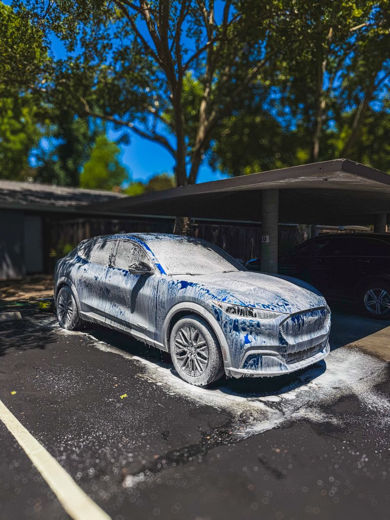 SUV foam wash