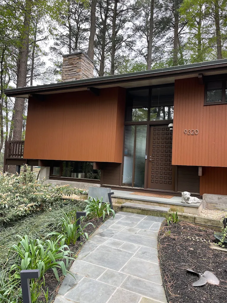 Mid-century modern exterior painting