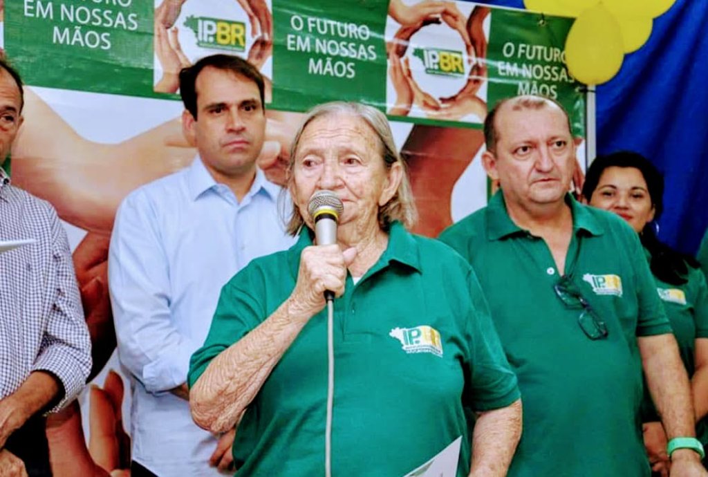 Risoleta Félix recebe Título de Presidente de Honra do Instituto Politikós Brasil