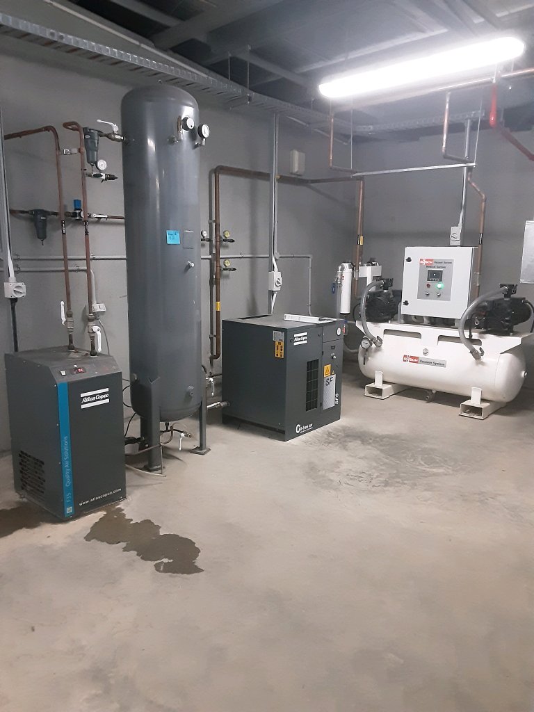 Medical Air & Vacuum Plant Room