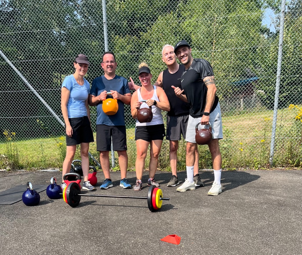 Trainer mit Kettlebells