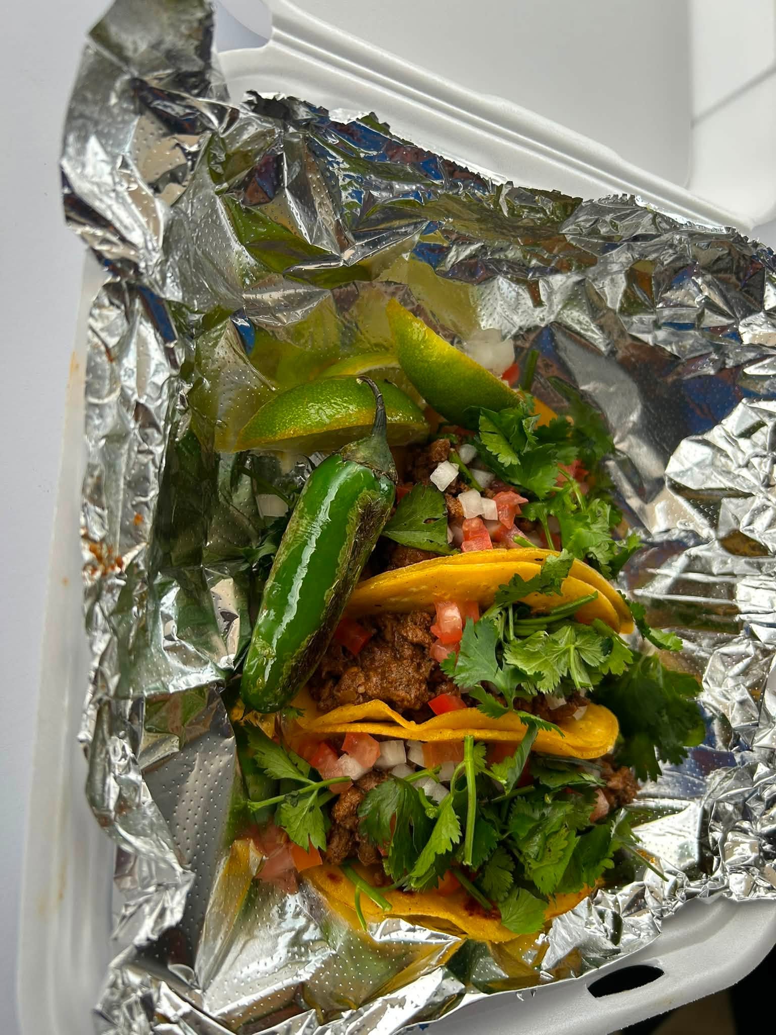 Fugi'z Tacoz street tacos