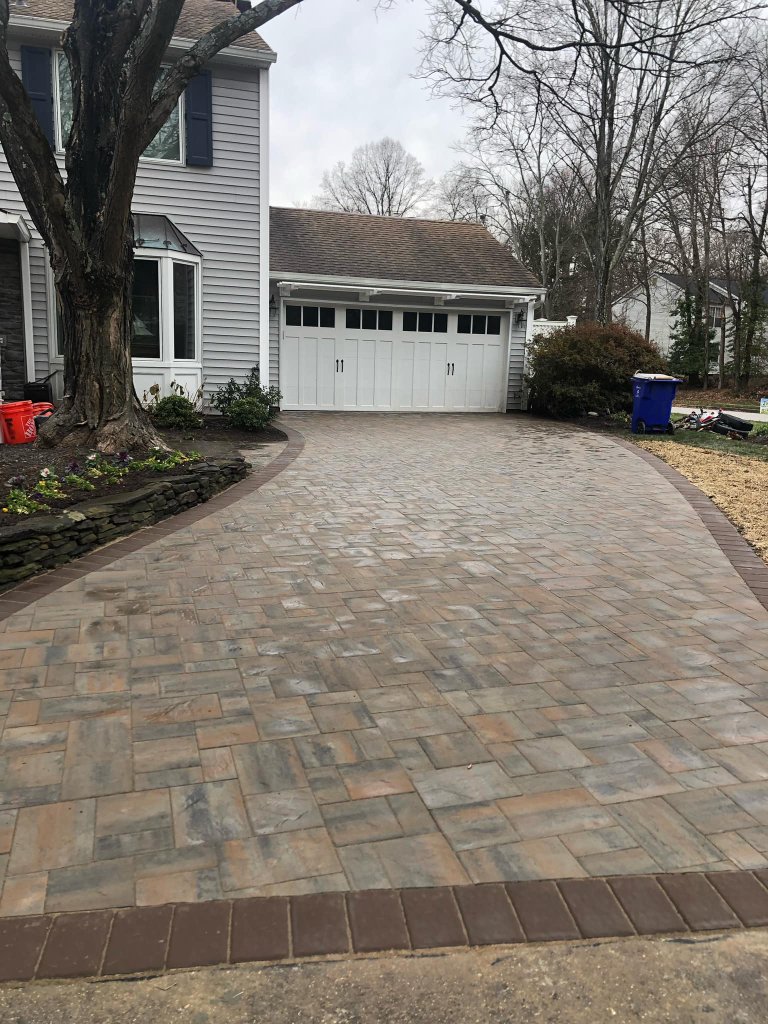 Paver Driveway with Border