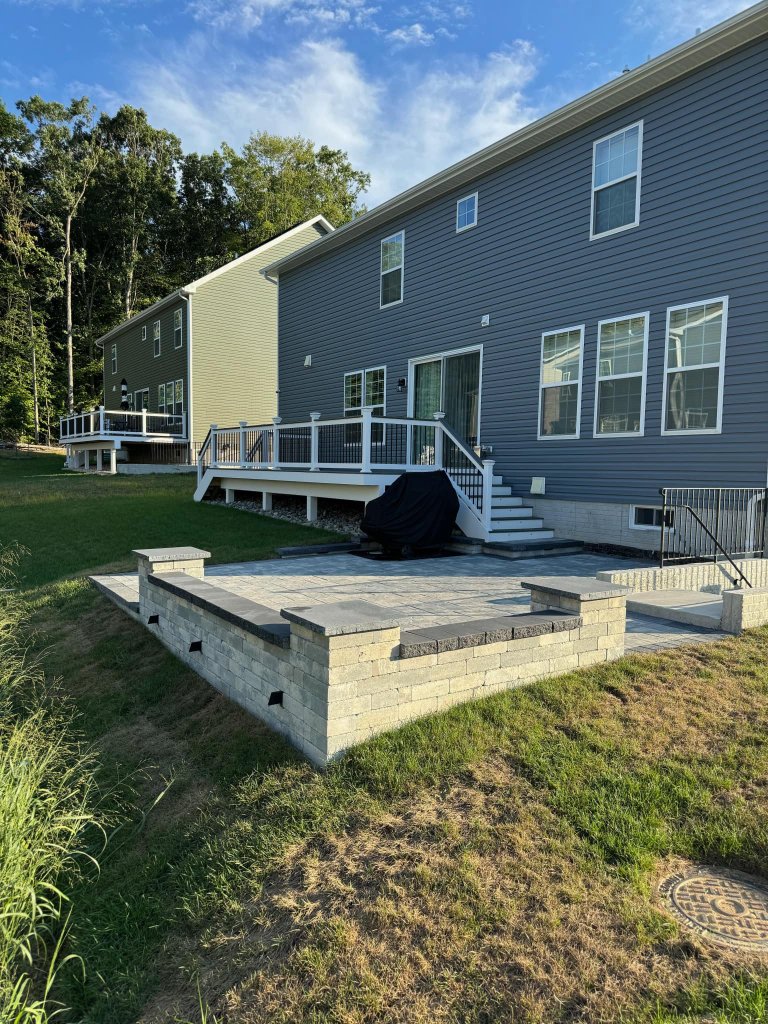 Patio with Seating Wall