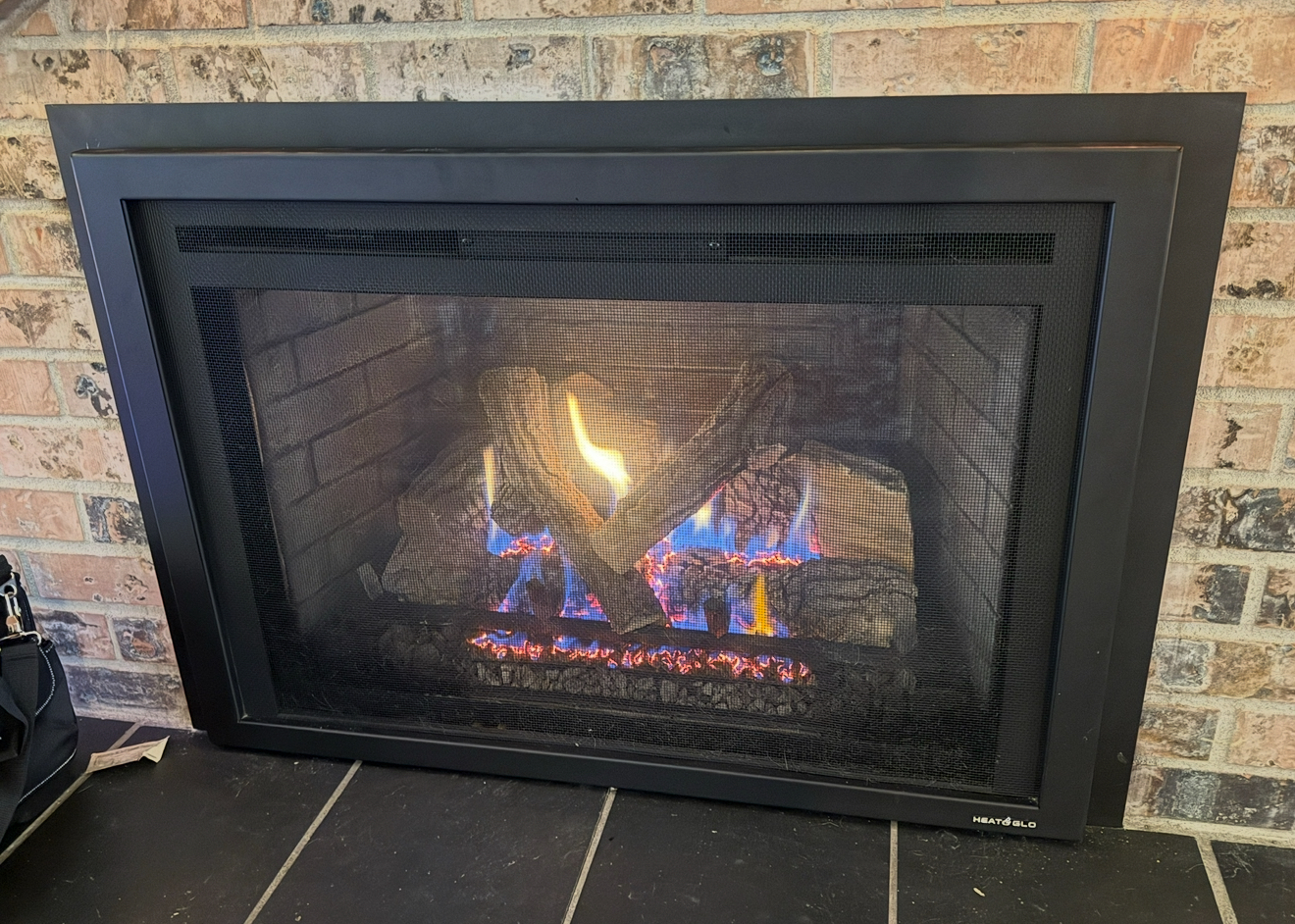 Gas Insert Installation Meydenbauer, Bellevue - Gas Insert in Meydenbauer, Bellevue, WA by Chimney Pro Solutions