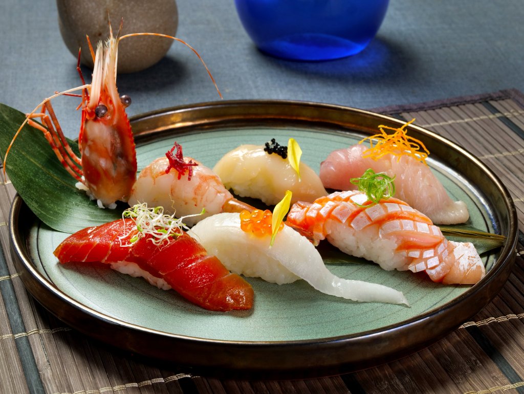 6 Kinds of Sushi