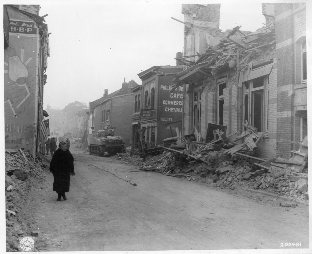 Bastogne — Zerstörung und Wiederaufbau – 1945
