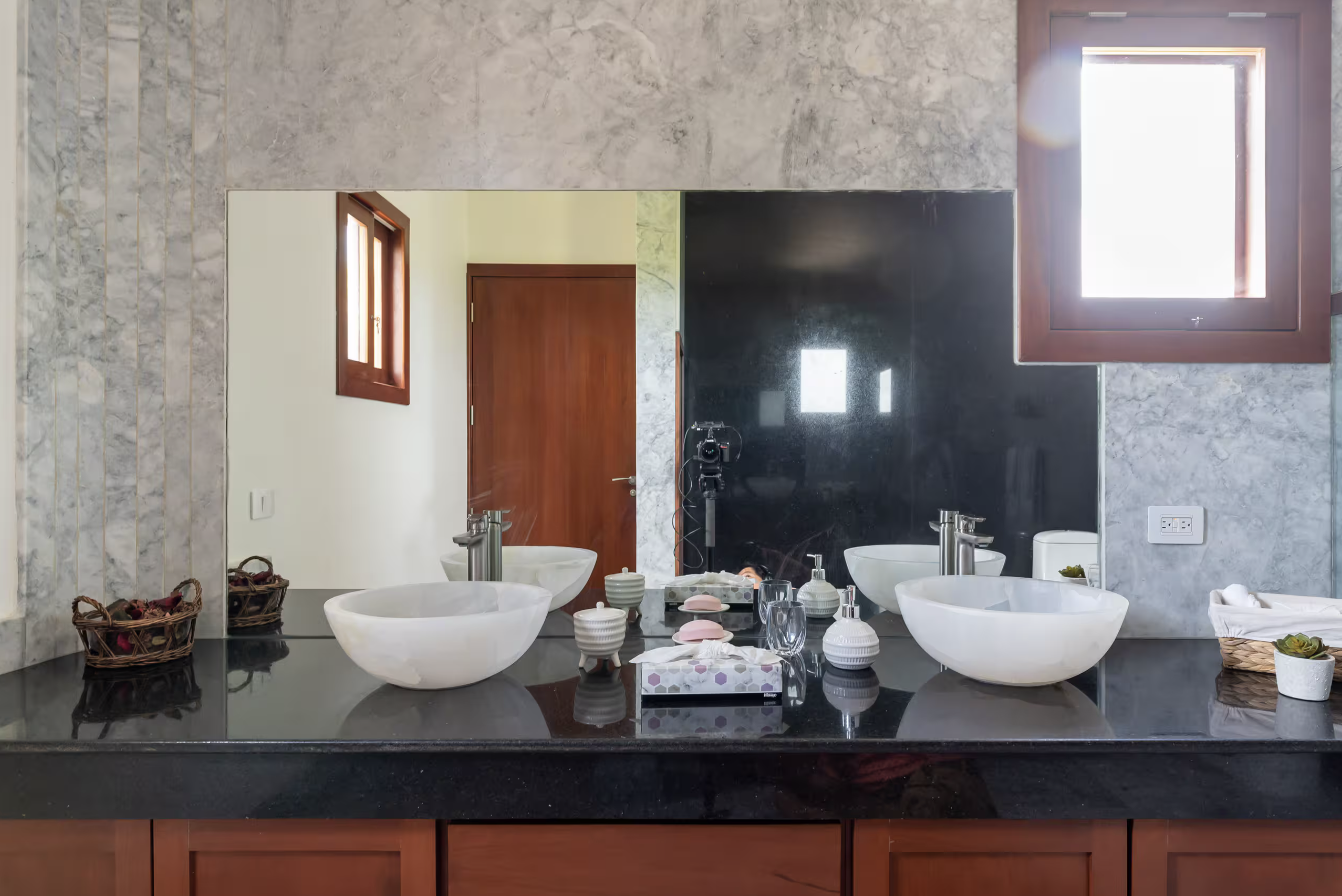 Double vanity in marble