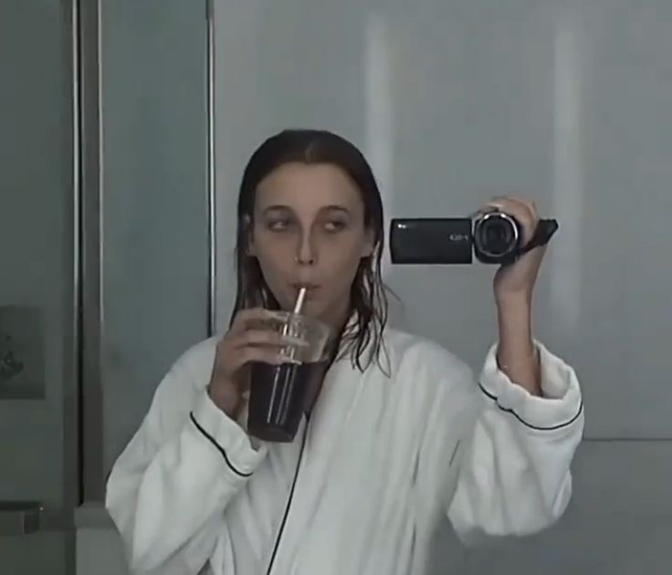 Emma vlogging