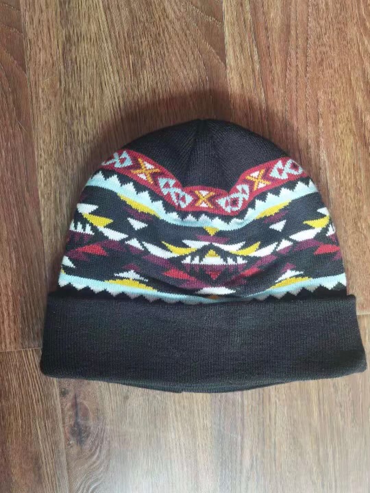 Tribal Geo Beanie — Black