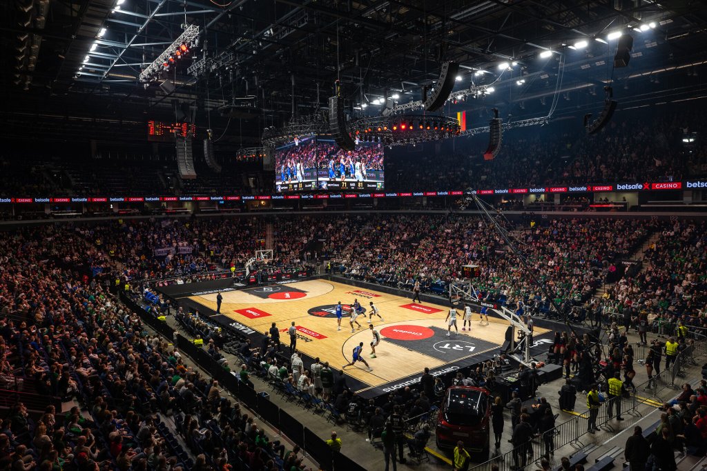 Arena 1