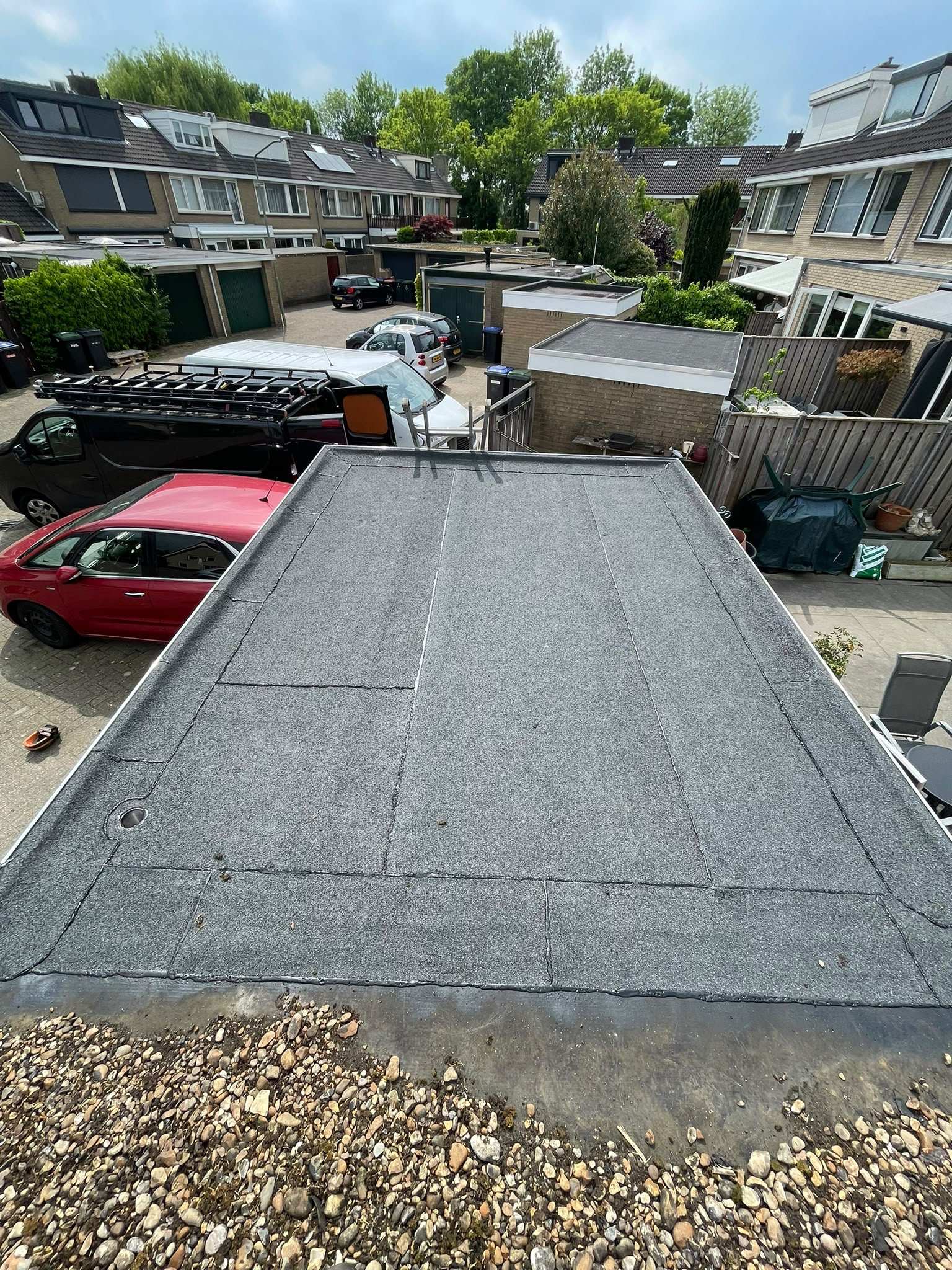 Bitumen plat dak met nieuwe dakafvoer, Platte Daken in Drechtsteden door Andreessen Dakwerken