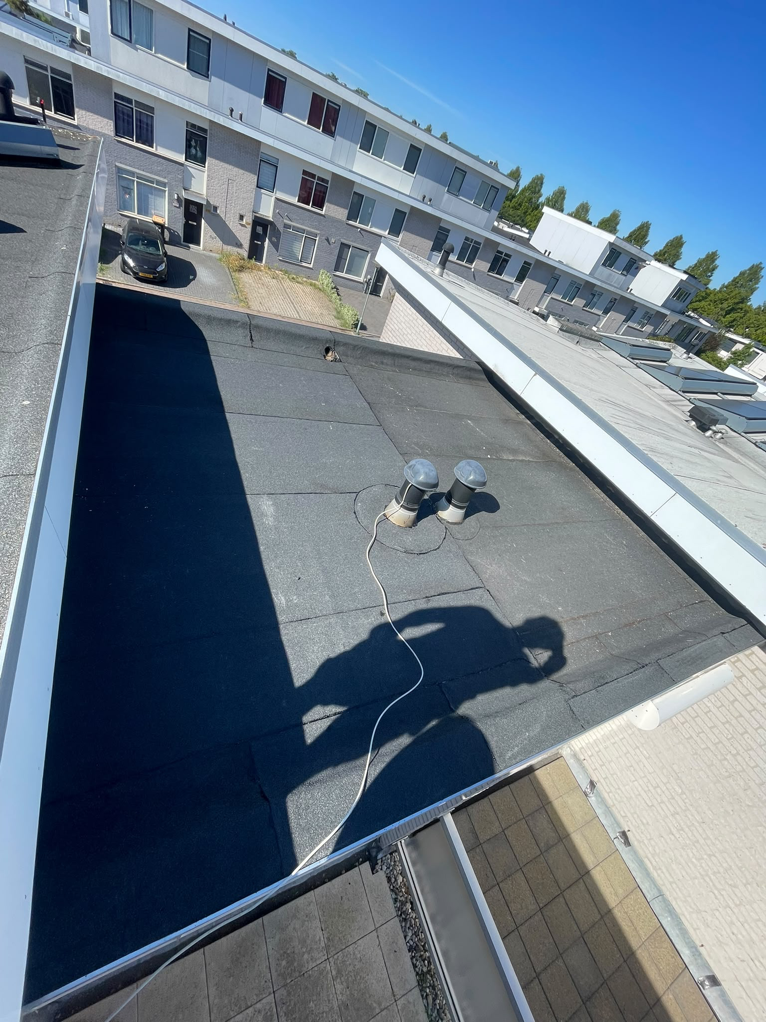 Bitumen dakbedekking plat dak vernieuwd, Platte Daken in Drechtsteden door Andreessen Dakwerken