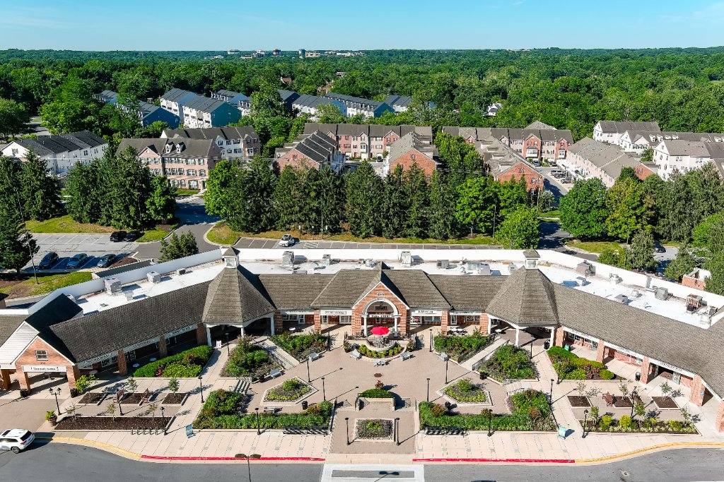 Aerial wide shot of Yama Sushi location