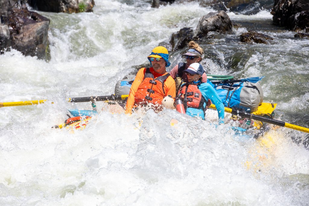 OARS_Rogue-071523-18.jpg