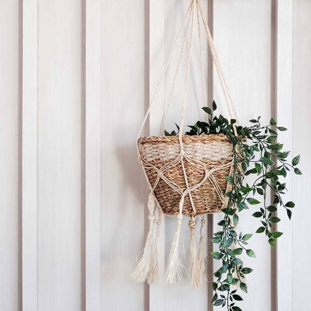 Macramé Hanging Basket Planter