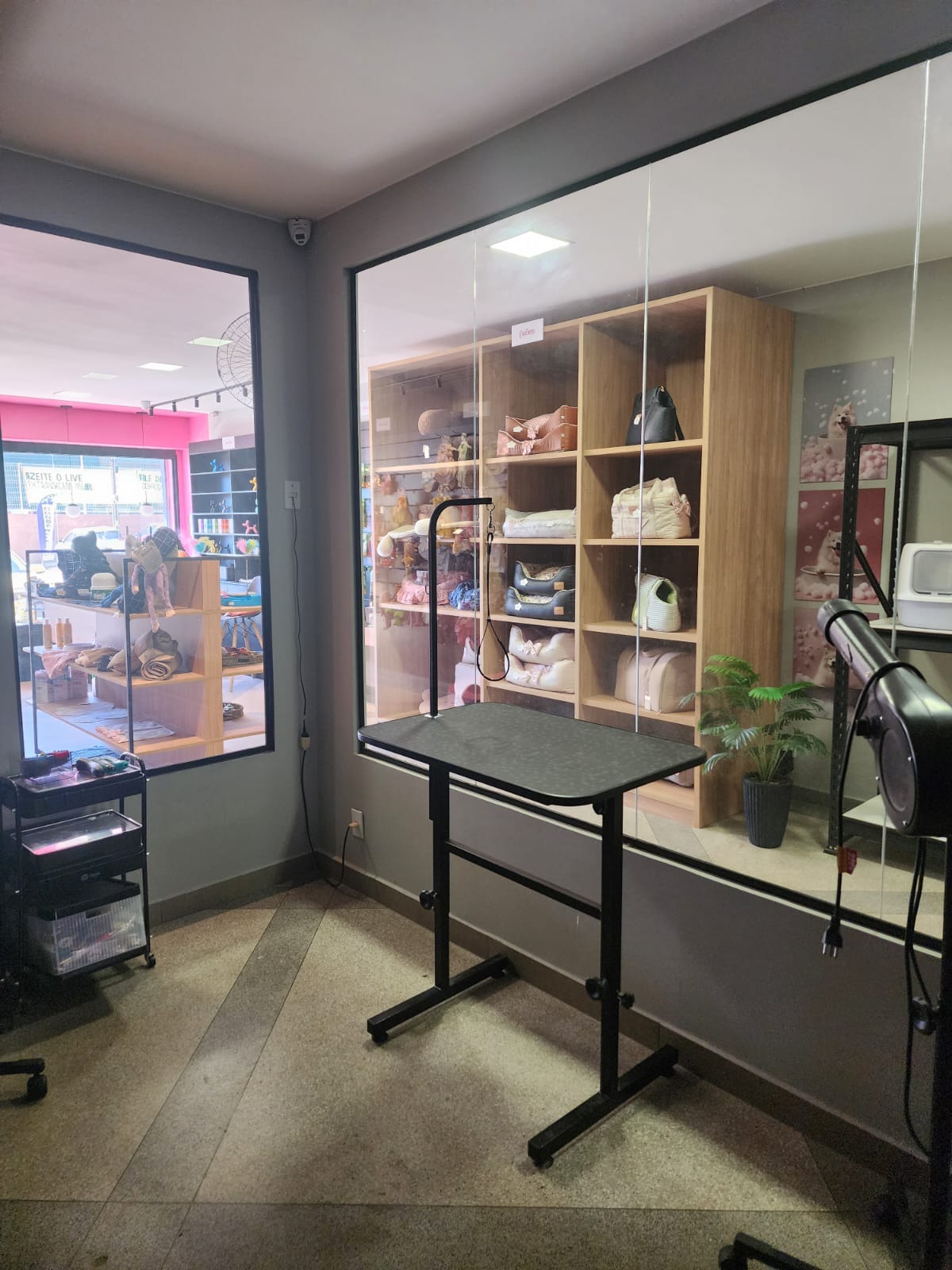 Centro estético e boutique em perfeita integração