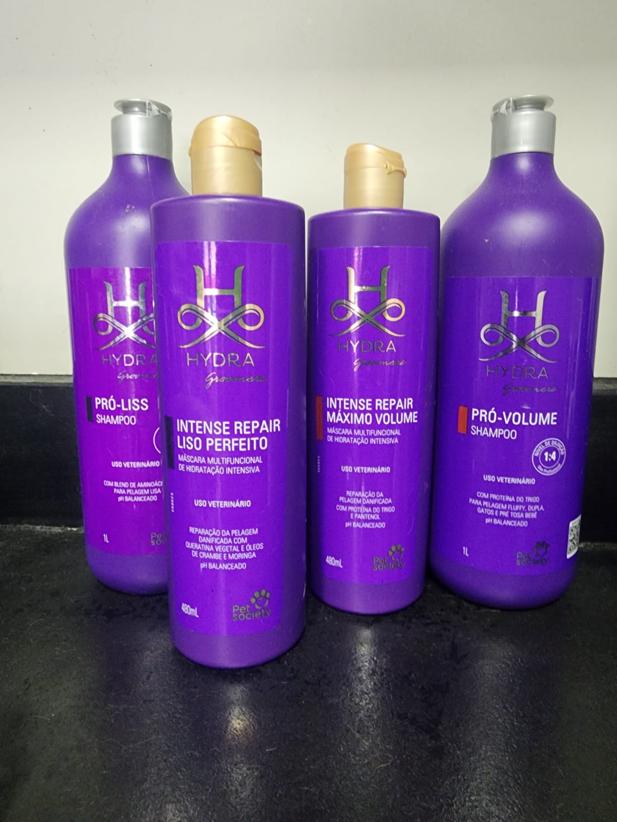 Cosméticos profissionais HYDRA usados nos nossos rituais