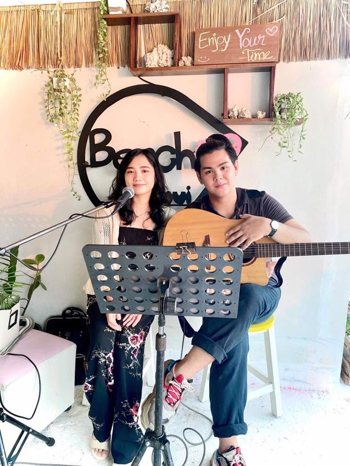 Live Performance — กีตาร์อคูสติก