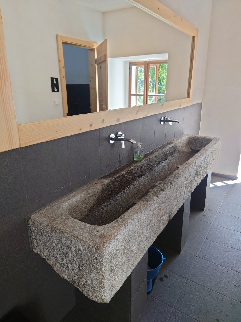 Velký Mlýn — Stone Trough Basin