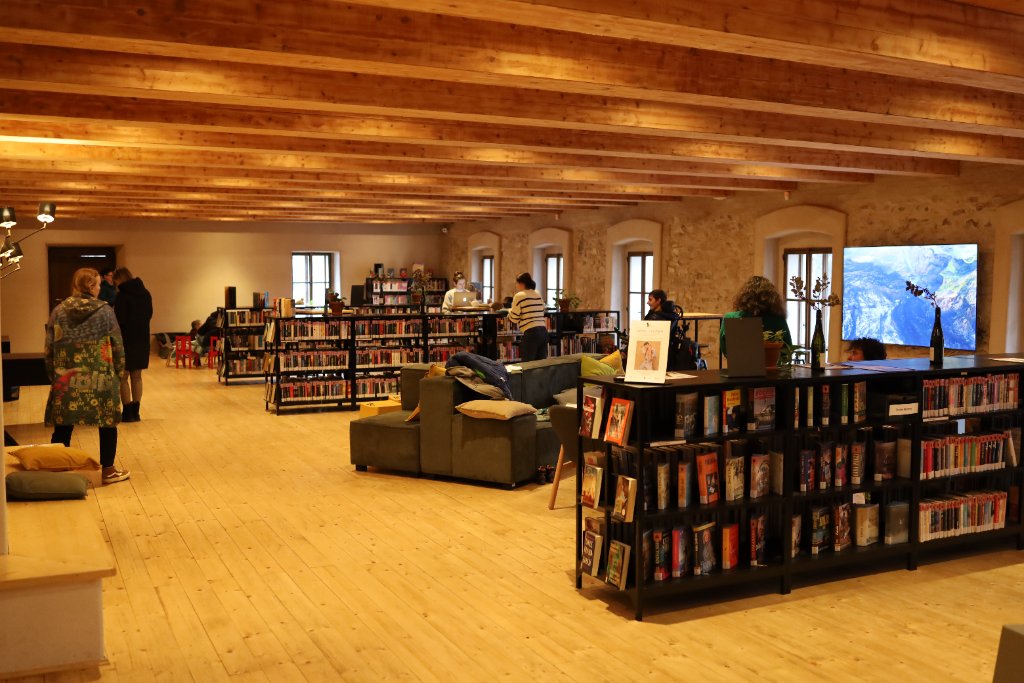 Velký Mlýn — Café Library III