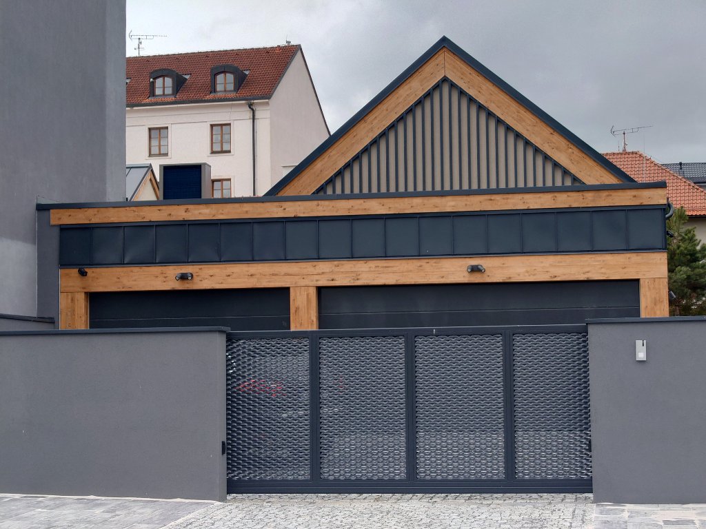 Barn Villa Votice — Side Elevation Spring