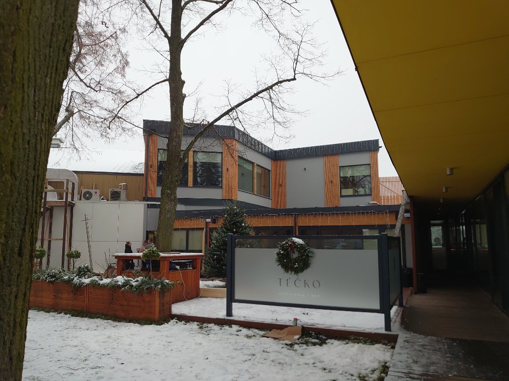 Tečko Votice Sports Club — Winter Exterior II