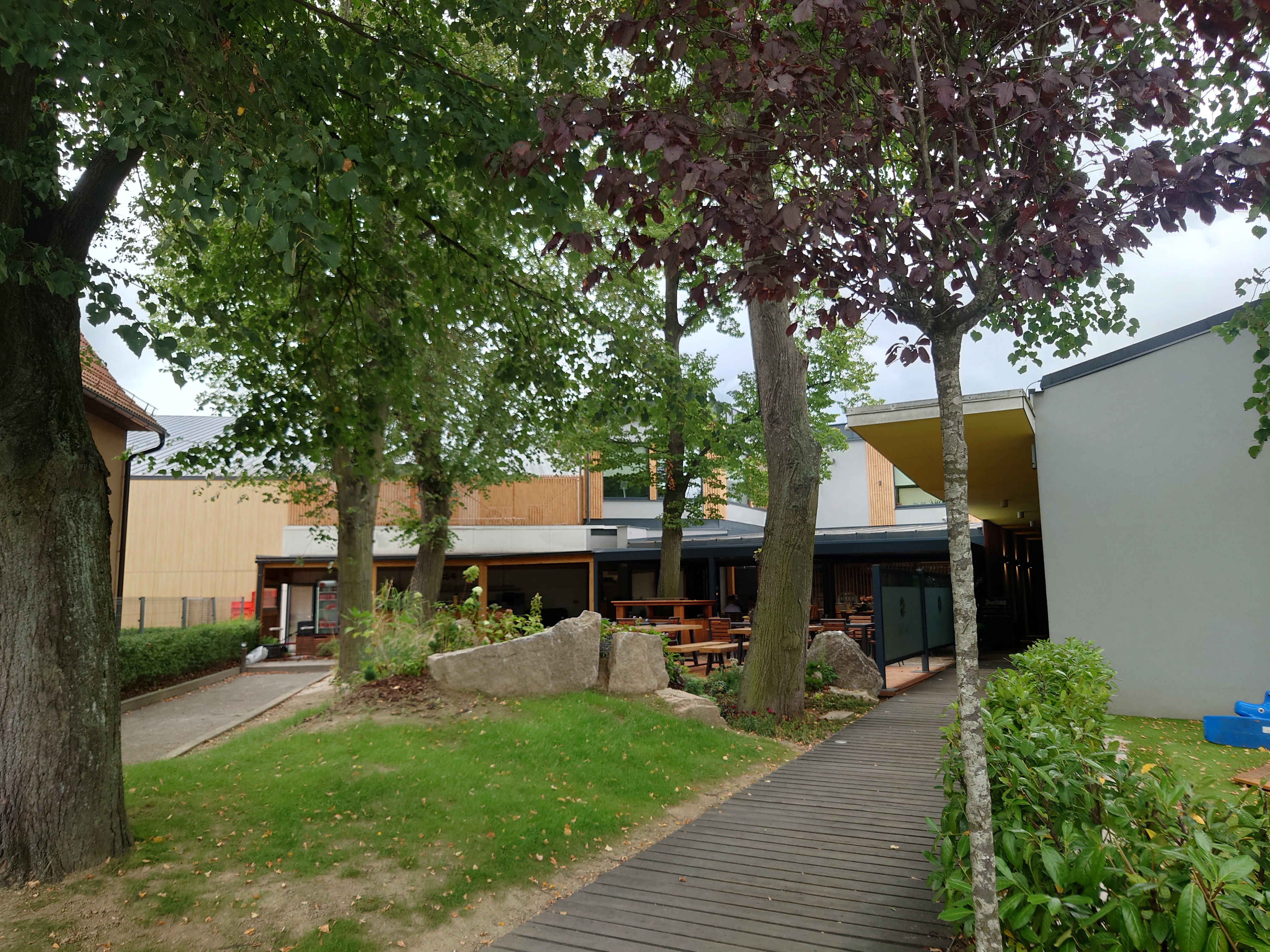 Tečko Votice Sports Club — Terrace & Facade