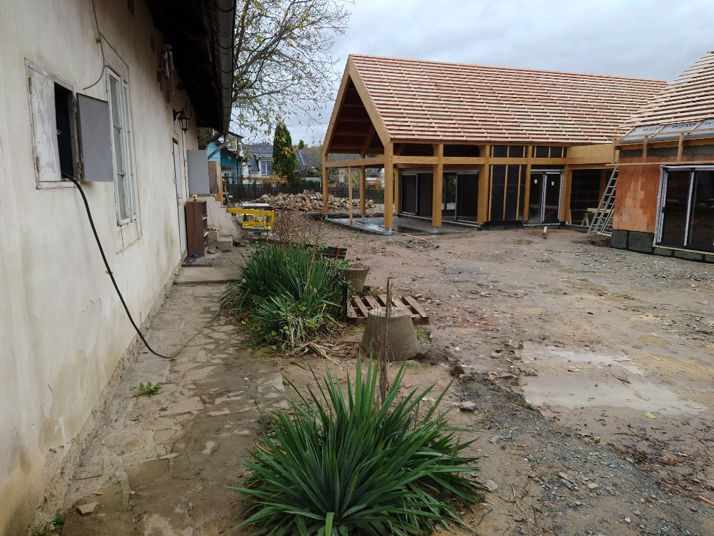 Barn Villa Votice — Courtyard Construction