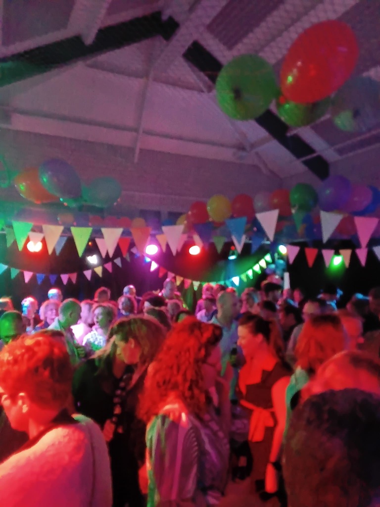 Sfeer in het dorpshuis Nisse